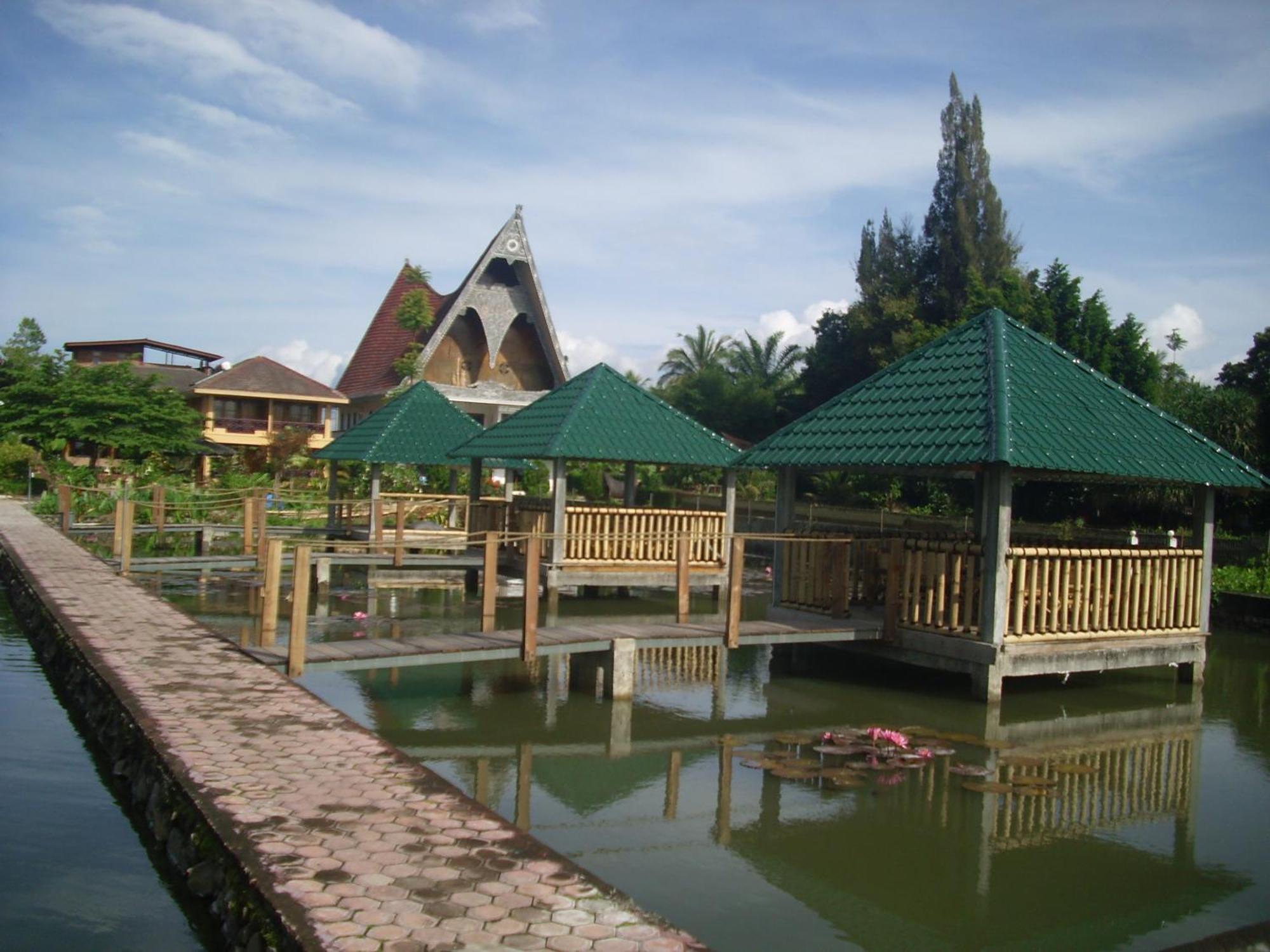 Toba Village Inn Tuktuk Zewnętrze zdjęcie