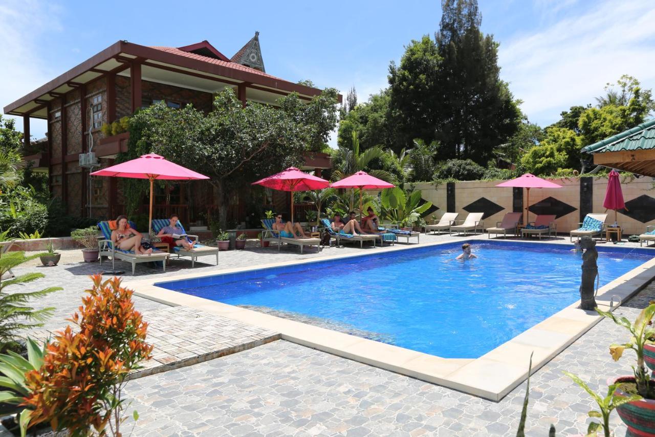 Toba Village Inn Tuktuk Zewnętrze zdjęcie