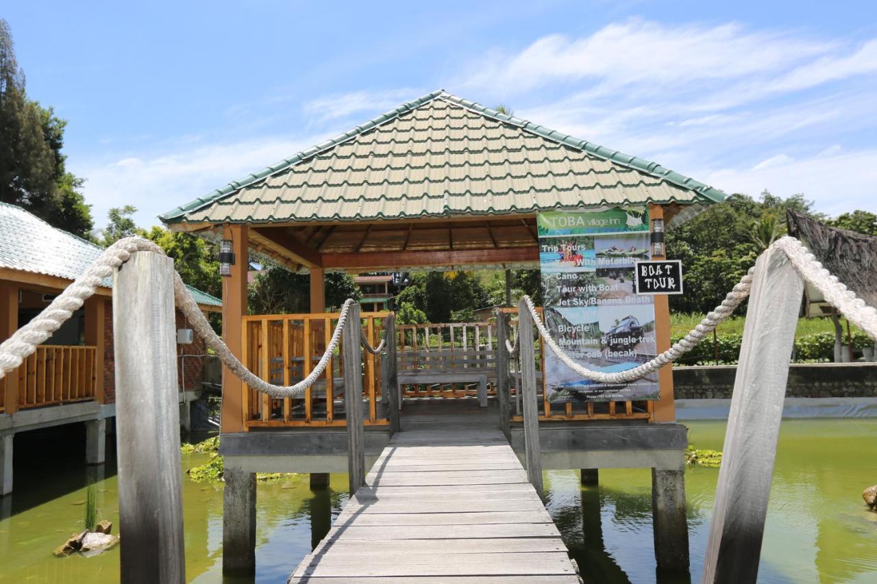 Toba Village Inn Tuktuk Zewnętrze zdjęcie