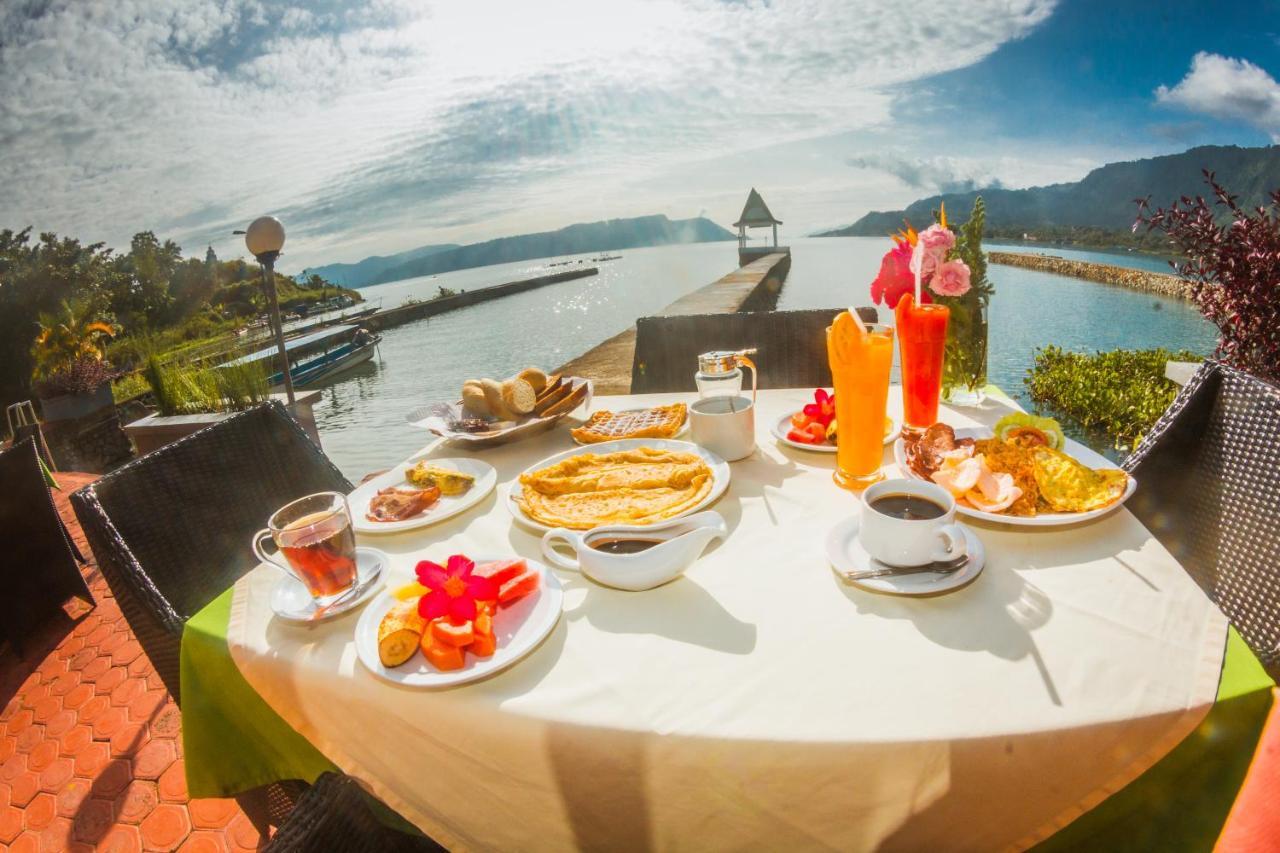 Toba Village Inn Tuktuk Zewnętrze zdjęcie