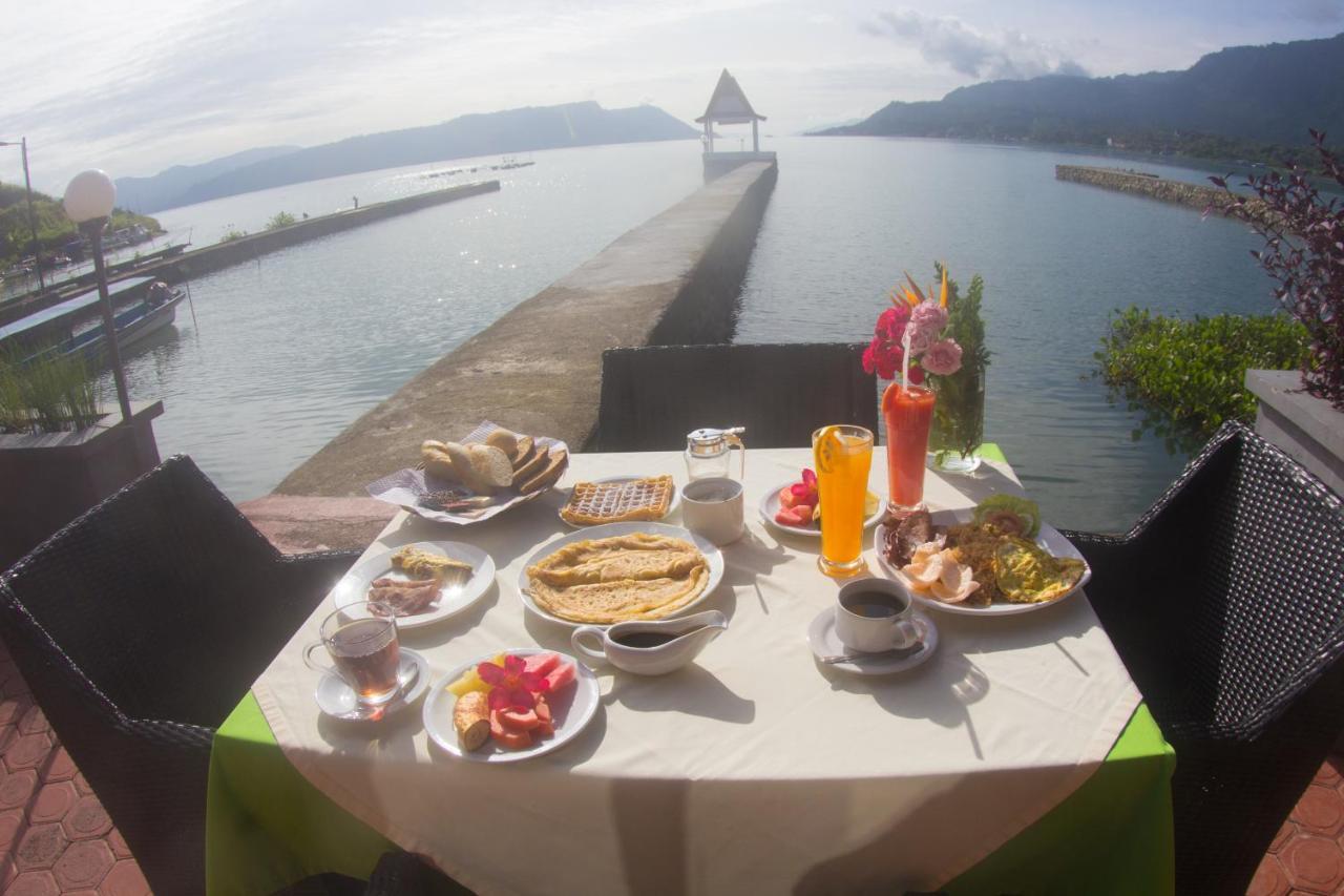 Toba Village Inn Tuktuk Zewnętrze zdjęcie